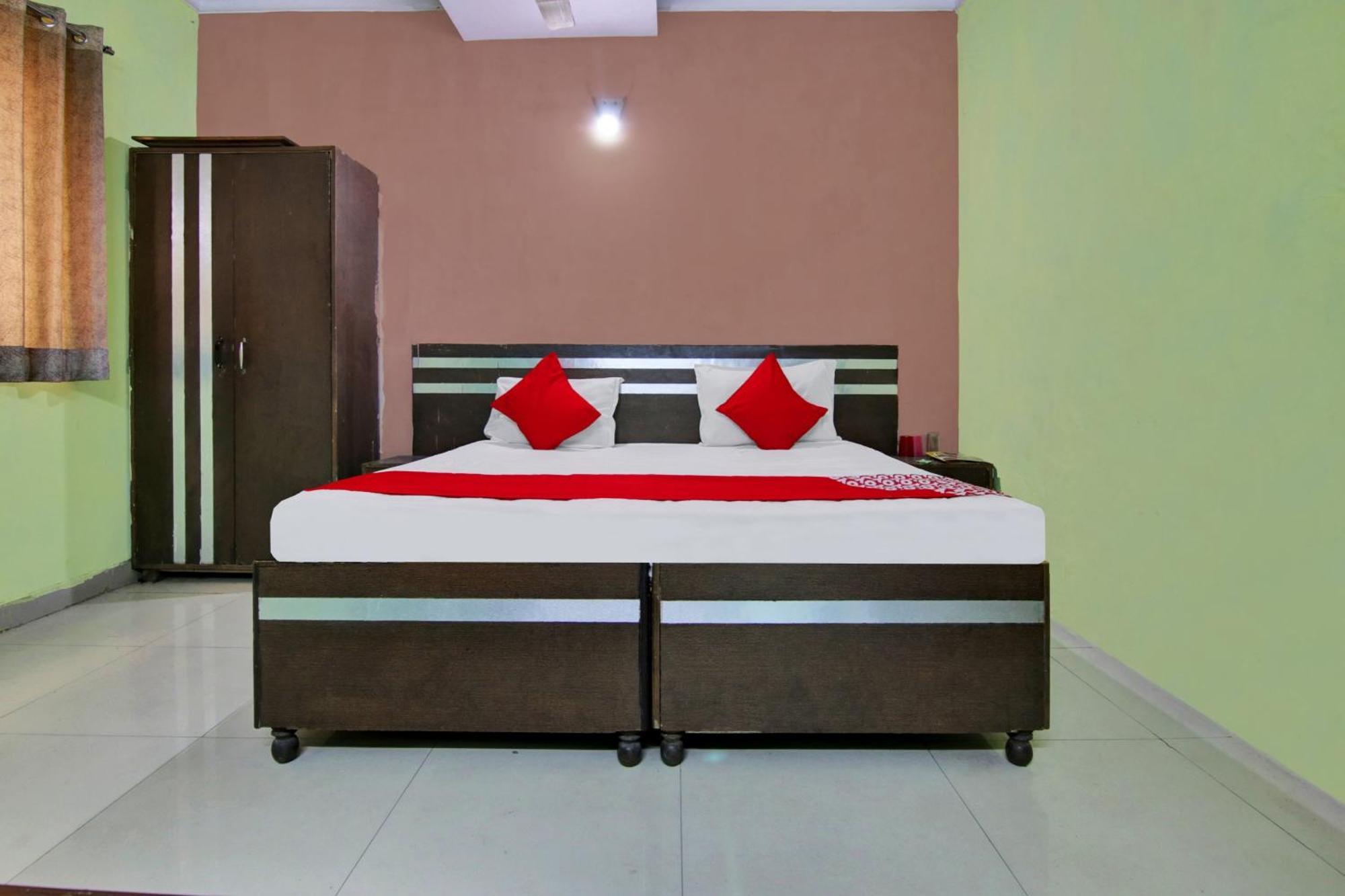 Oyo Flagship 81167 Hotel Swagat Dx Nueva Delhi Exterior foto